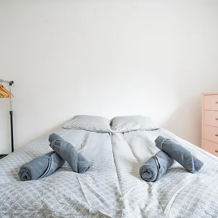 Modernized Bed & Bath Apartment Holstebro