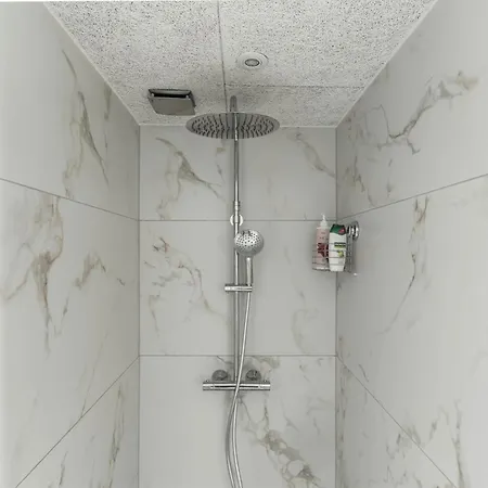 Modernized Bed & Bath הולסטברו