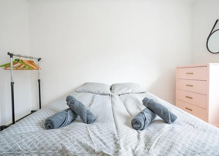 Modernized Bed & Bath Apartment Holstebro